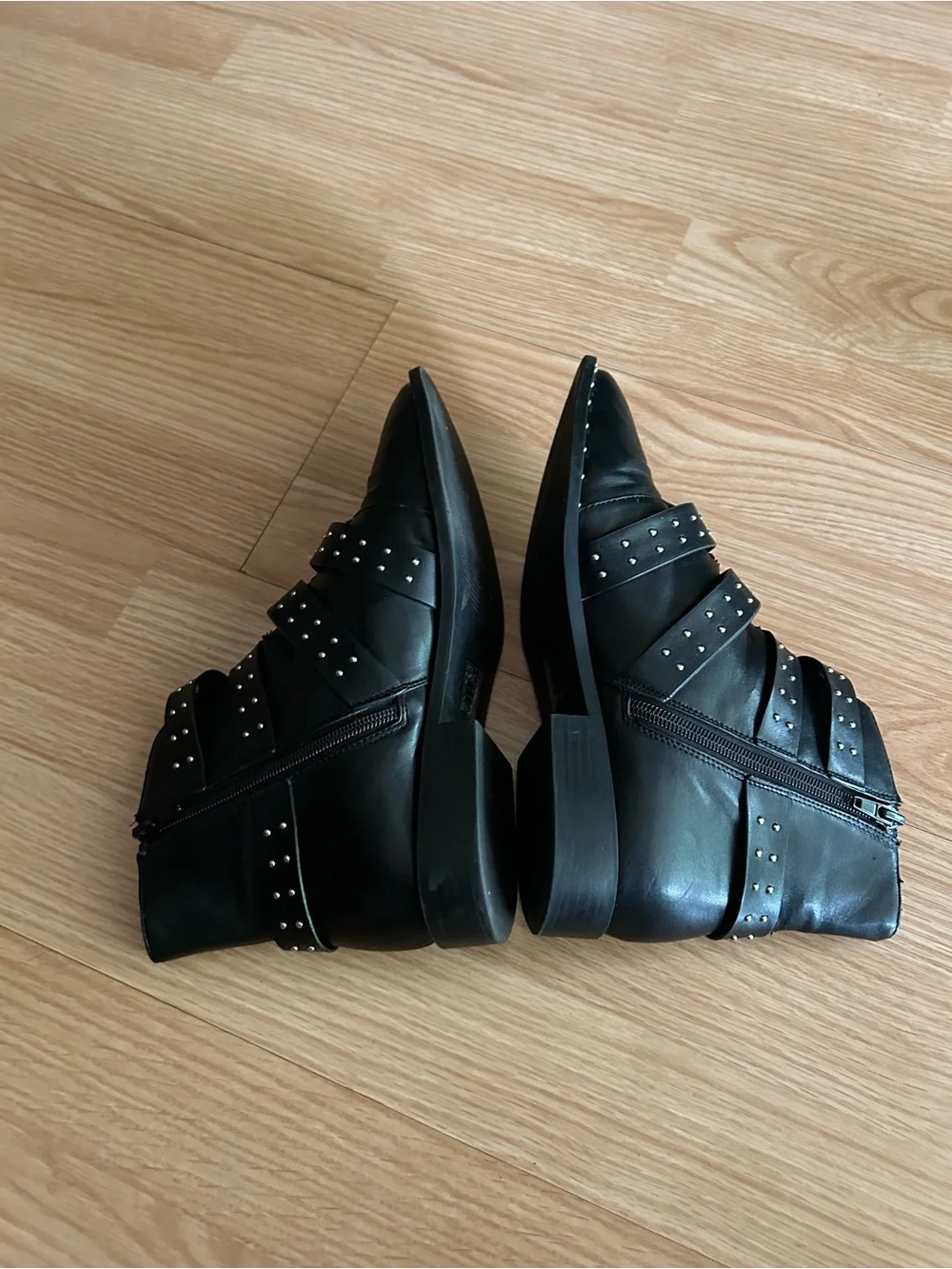 Forever 21 Black Metal Studded Low Top Boots Size 7